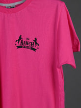 Φόρτωση εικόνας στο εργαλείο προβολής Συλλογής, &quot;The Ranch&quot; T-Shirt Φούξια
